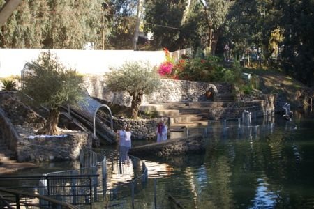 Batismo no Rio Jordao em Yardenit